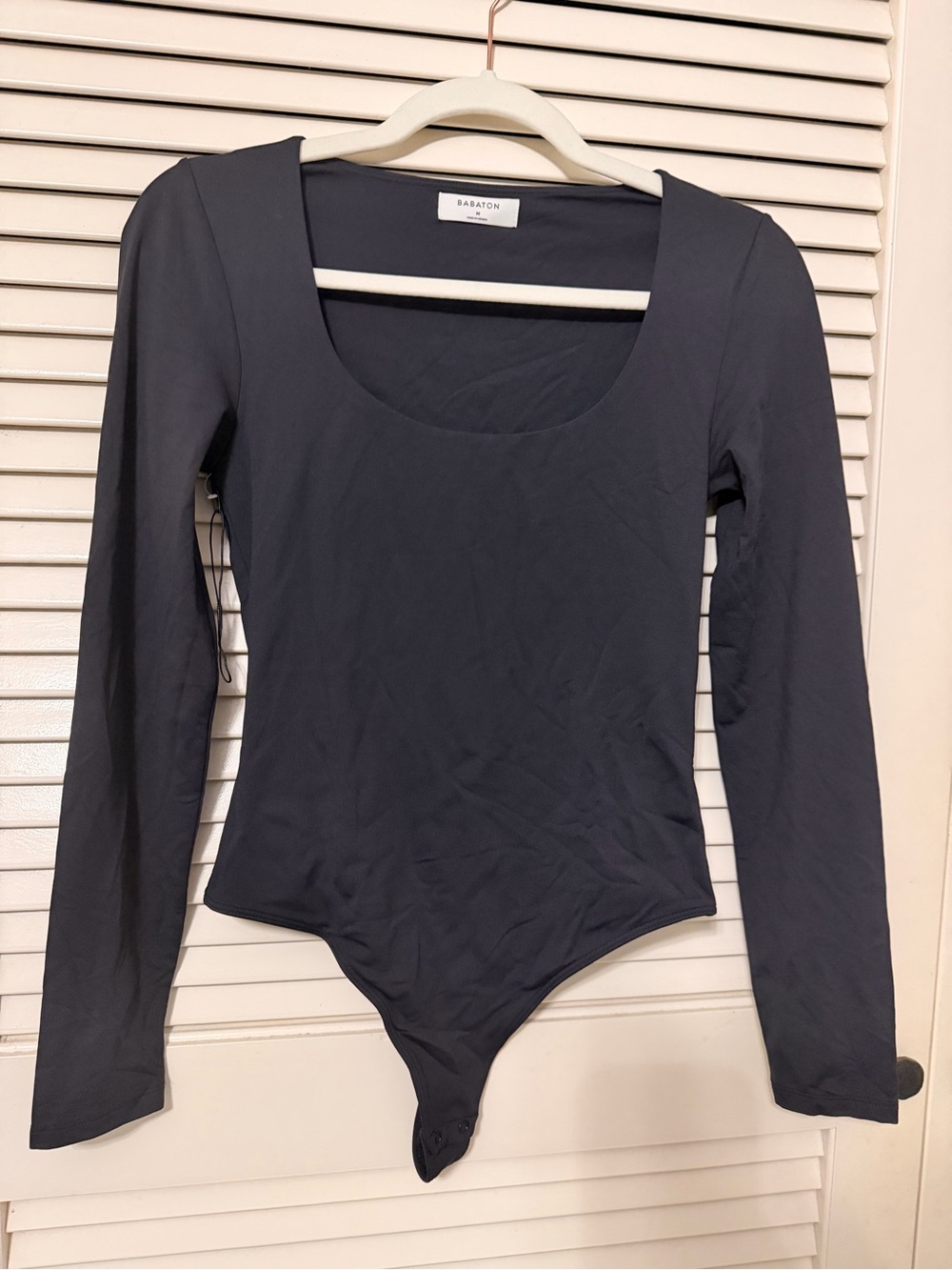 Babaton Scoop Neck Long-Sleeve Bodysuit in Black - Size M